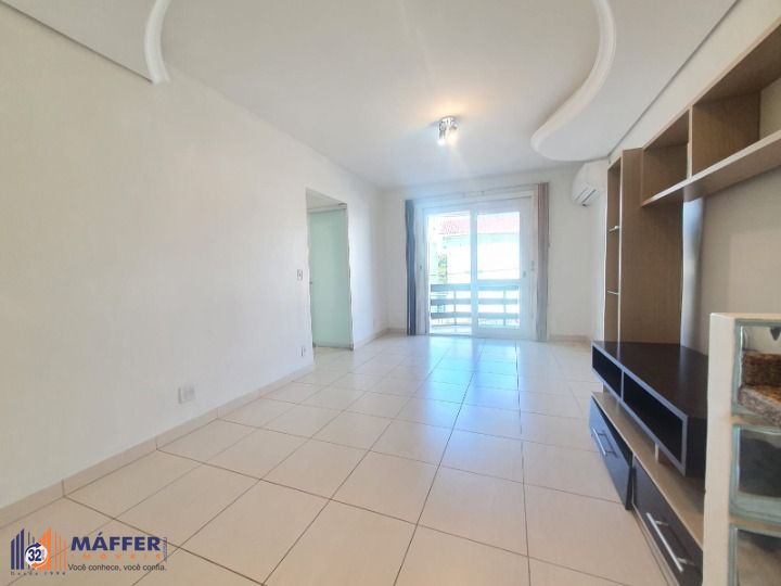 Apartamento de 2 dormitórios no bairro Azenha para comprar