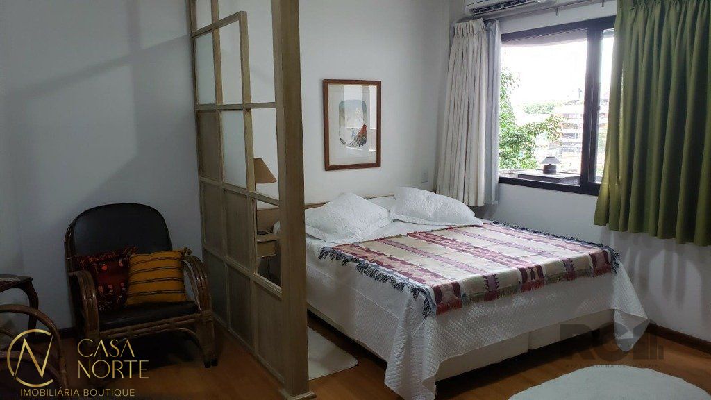 Apartamento à venda com 1 quarto, 32m², 1 vaga, Rua Doutor Timóteo no bairro Moinhos de Vento em Porto Alegre