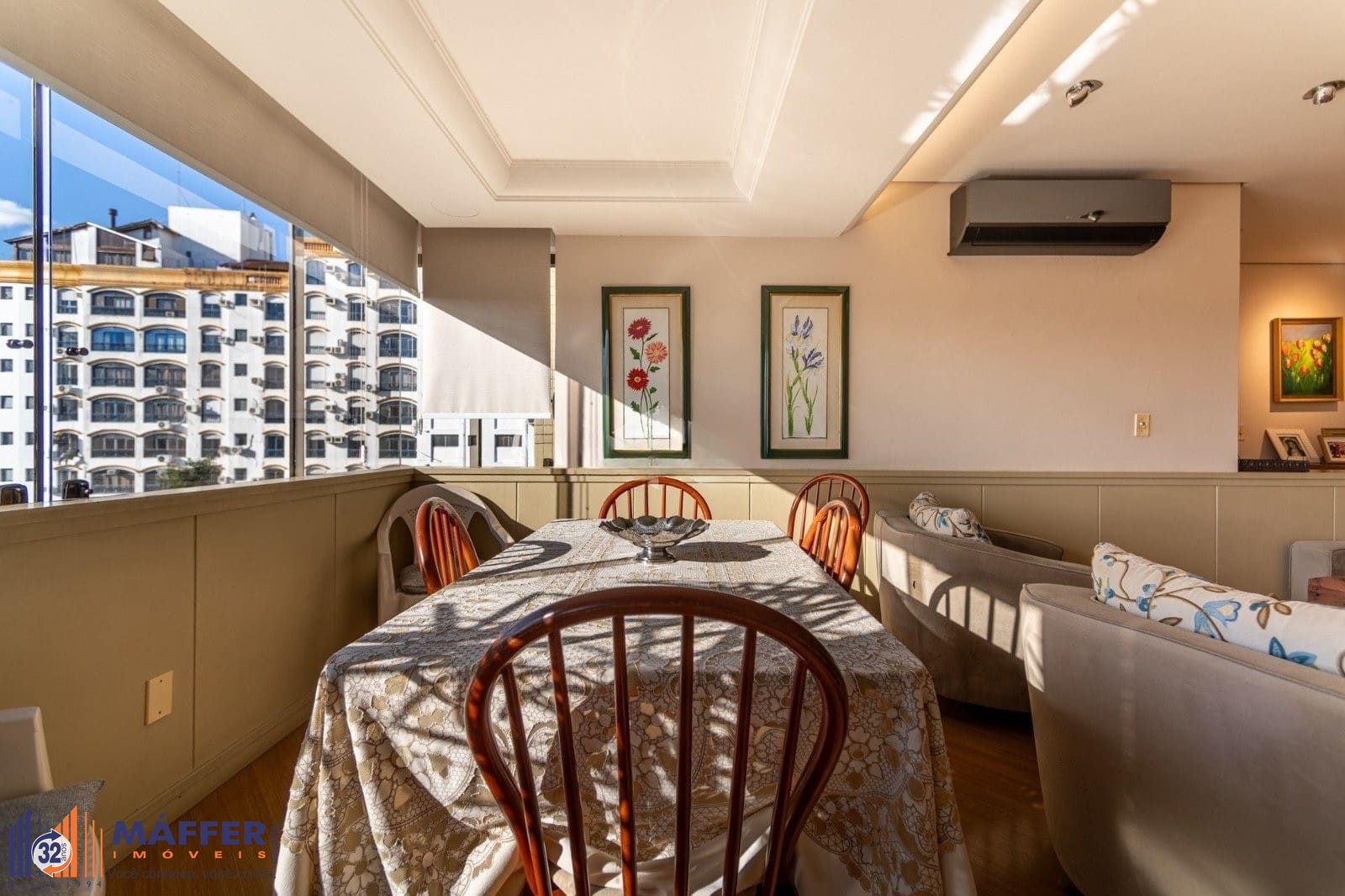 Apartamento de 3 dormitorios á venda no Bairro Mont Serrat, Porto Alegre