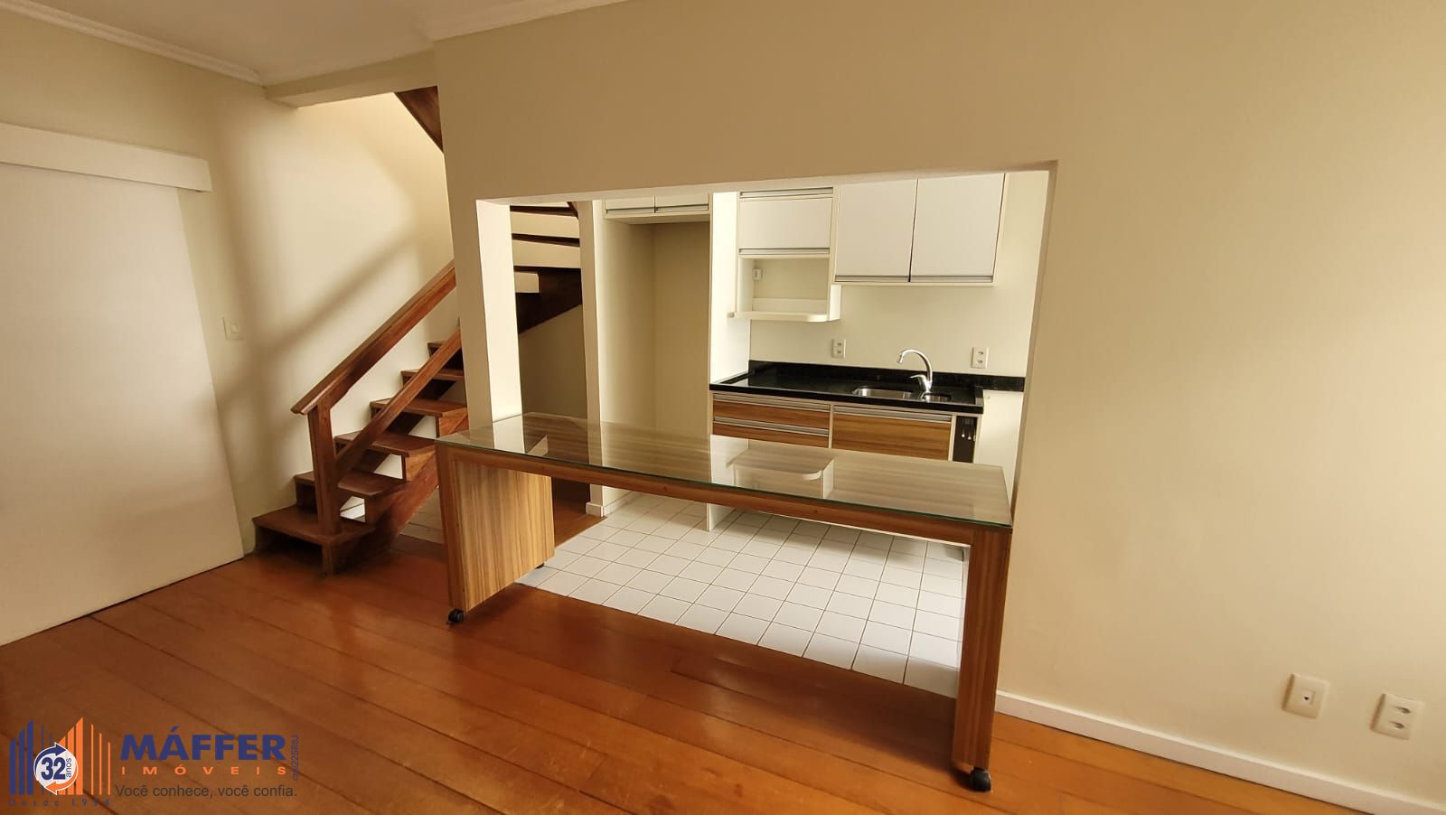 VENDA COBERTURA NO MONT SERRAT 2 DORM com 94m² privativos