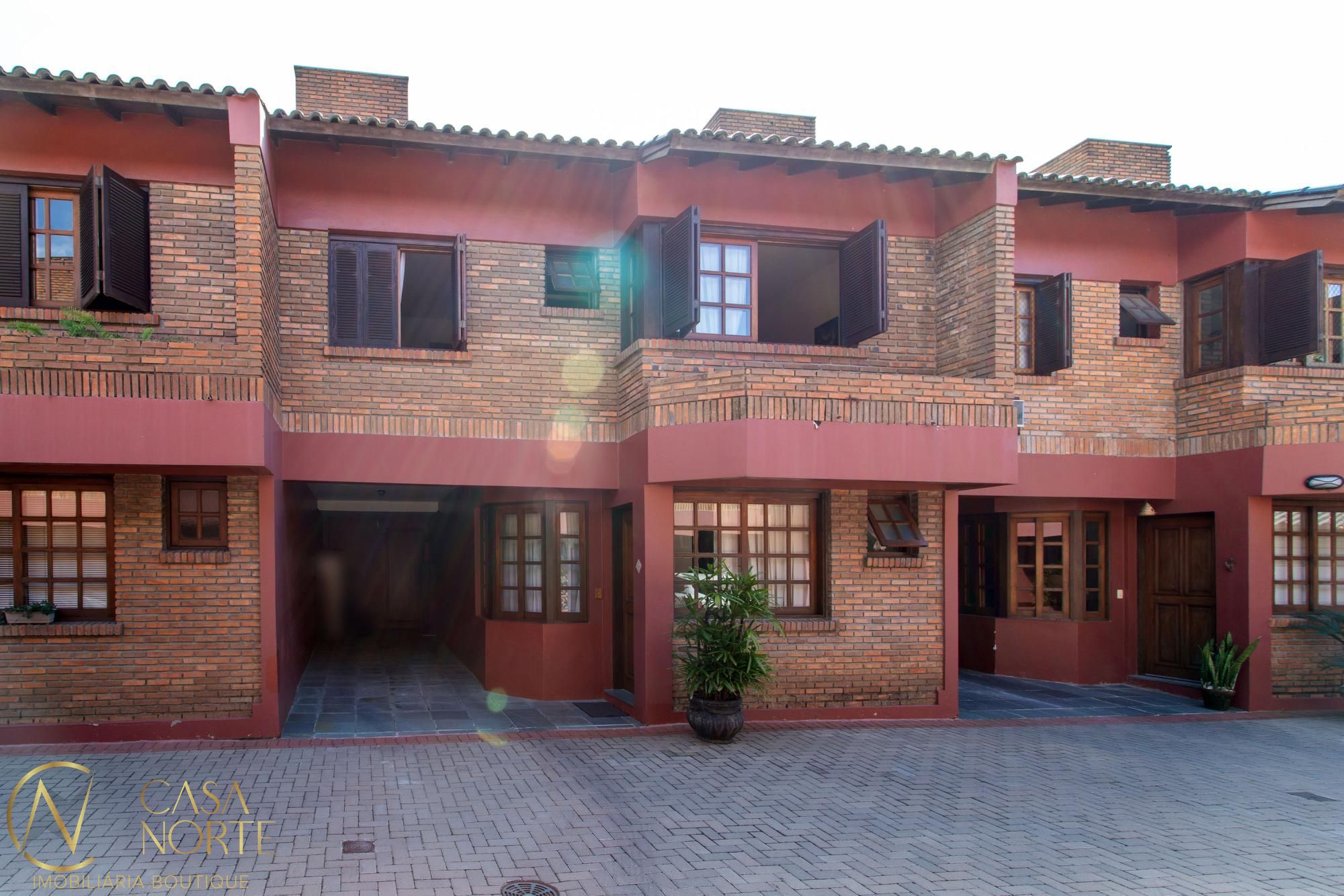 Casa de Condomínio à venda com 3 quartos, 173m², 1 suíte, 2 vagas, Avenida Coronel Marcos no bairro Pedra Redonda em Porto Alegre
