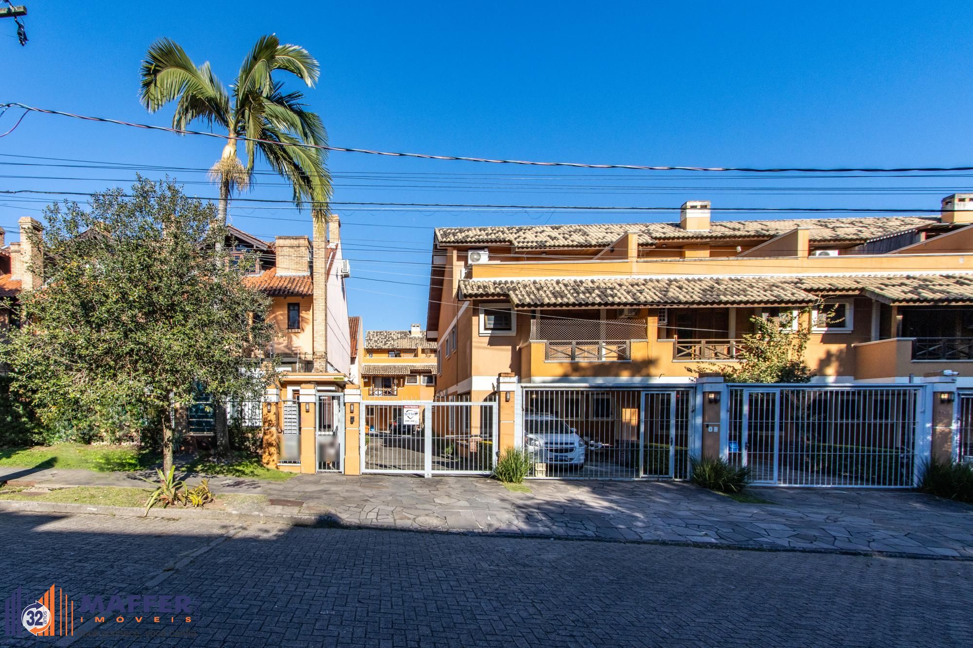 Casa em condominio, 3 dorm I sendo 1 suíte I 2 vagas - bairro Tristeza