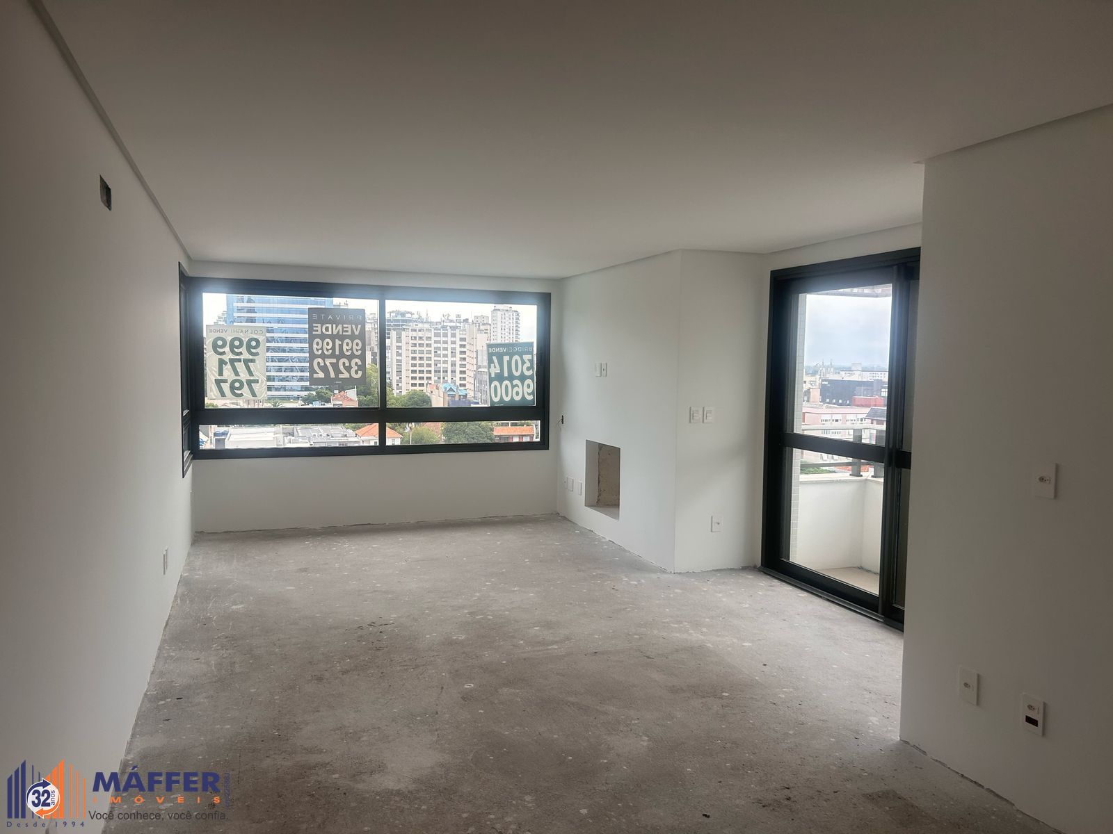Apartamento de 2 quartos com 88 m², 2 vagas, sacada e churrasqueira - Auxiliadora