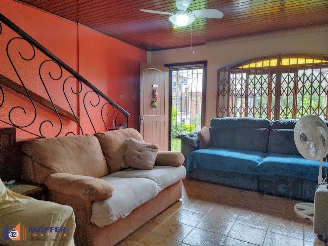 Casa para venda com 3 dormitórios no bairro Tristeza
