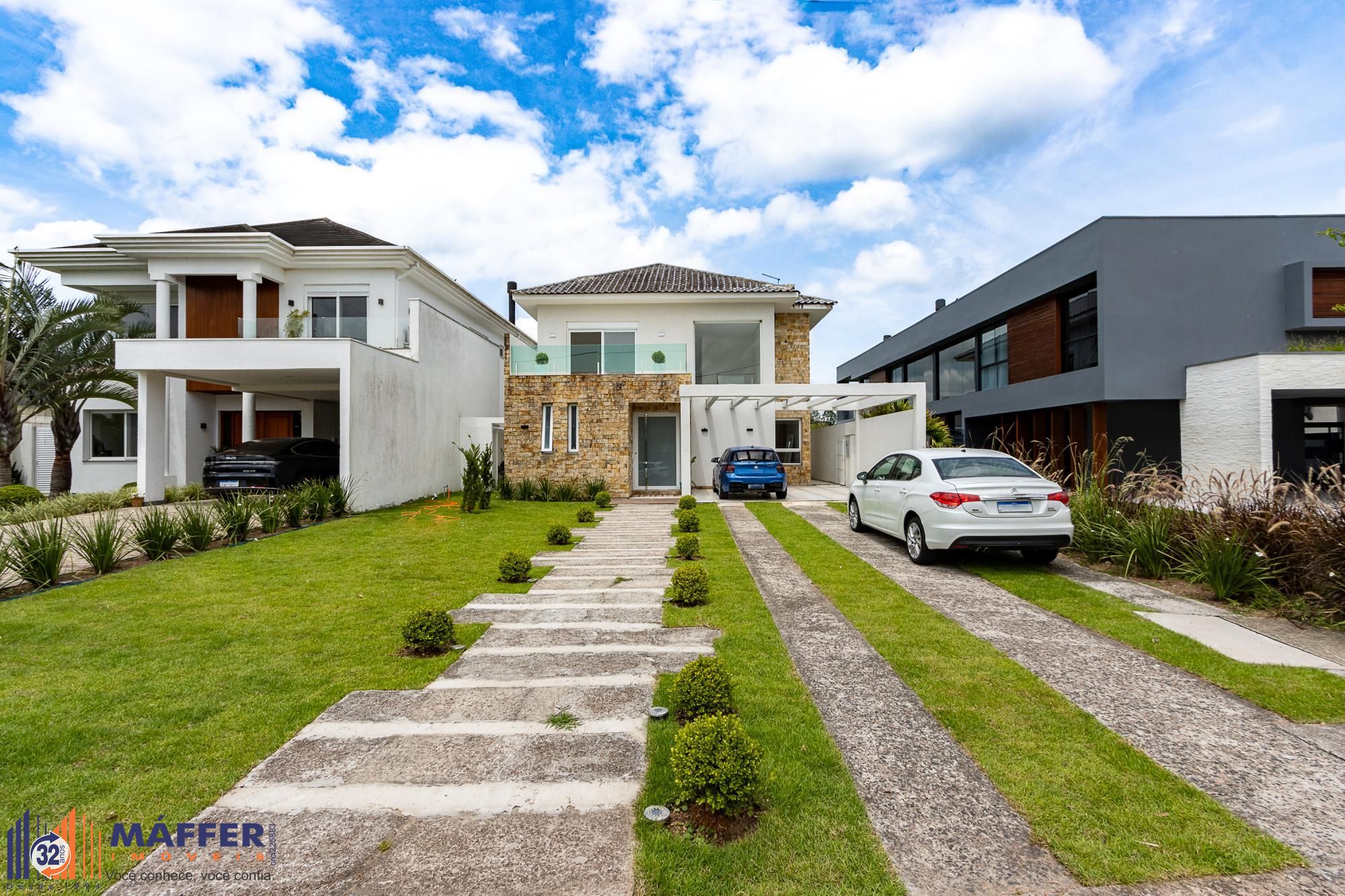 Excelente Casa à Venda no Condomínio Terra Ville
