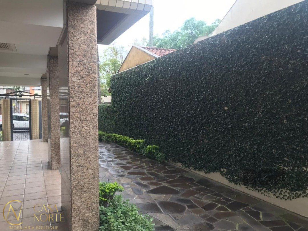 Apartamento à venda com 2 quartos, 54m², 1 vaga, Rua Monsenhor Veras no bairro Santana em Porto Alegre