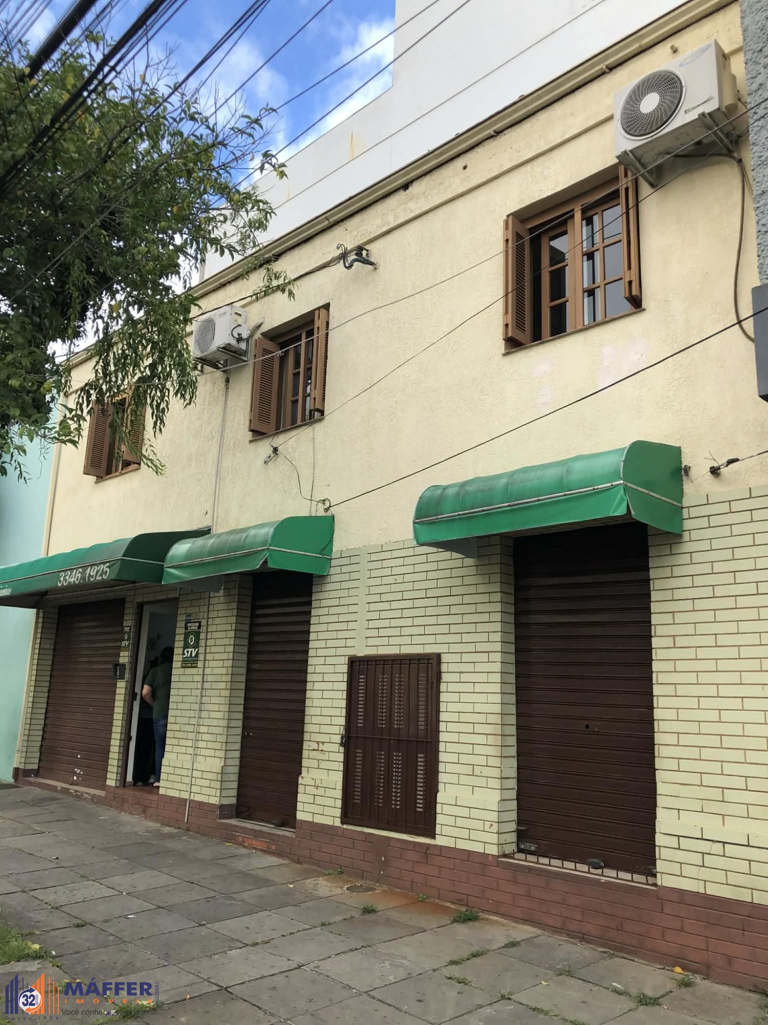 casa sobrado com lojas