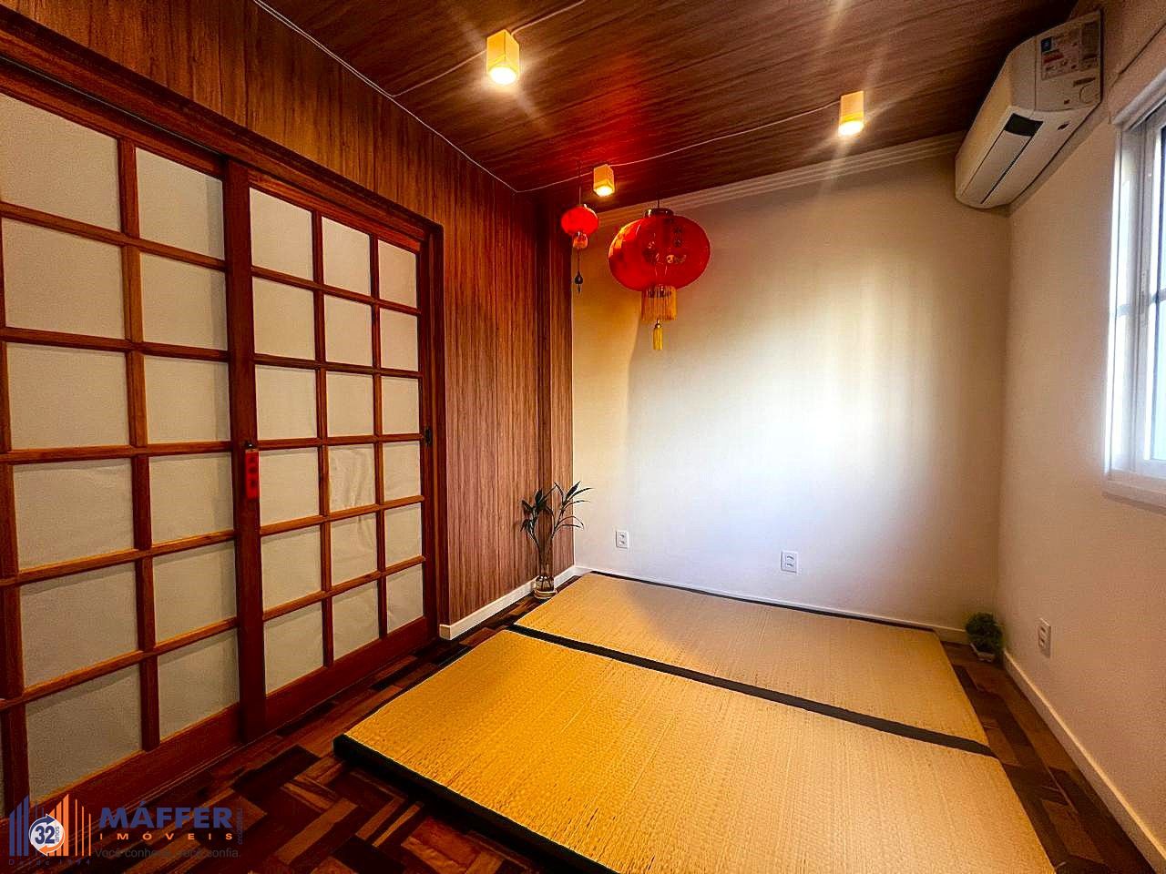 Apartamento 2 dormitórios com vaga e elevador no bairro Petrópolis – Excelente localização e infraestrutura completa