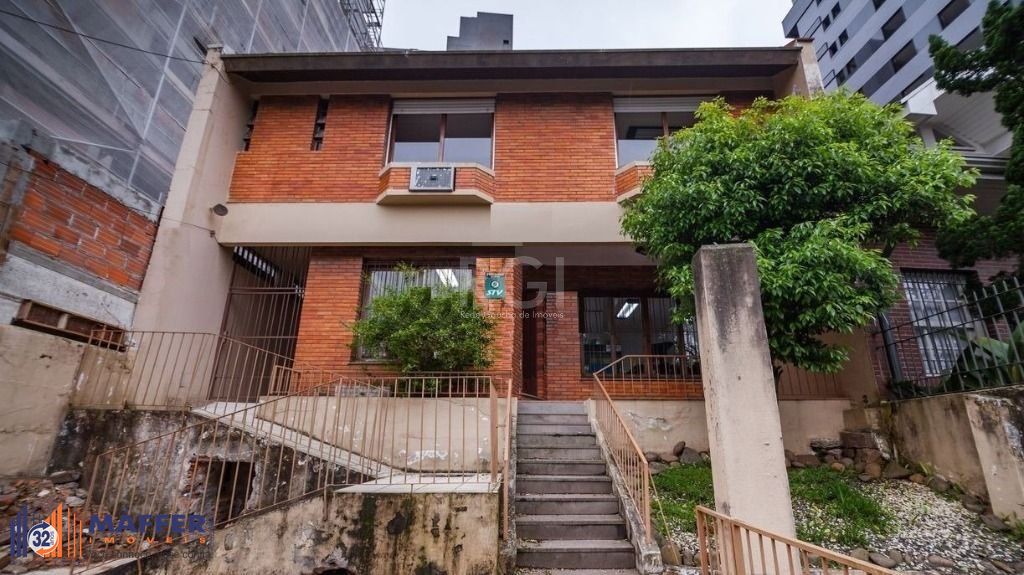 Casa Com 3 dormitórios Para Comprar ,  300 m² - Rio Branco - Porto Alegre/RS