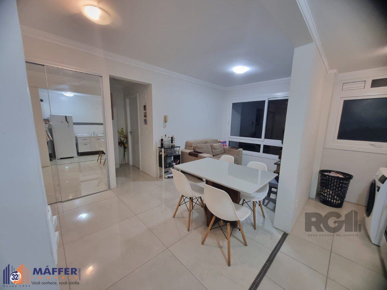Apartamento no Farol da Barra Apto 405, 1 suíte, à venda, 49 m², Santo Antônio - Porto Alegre — foto 2