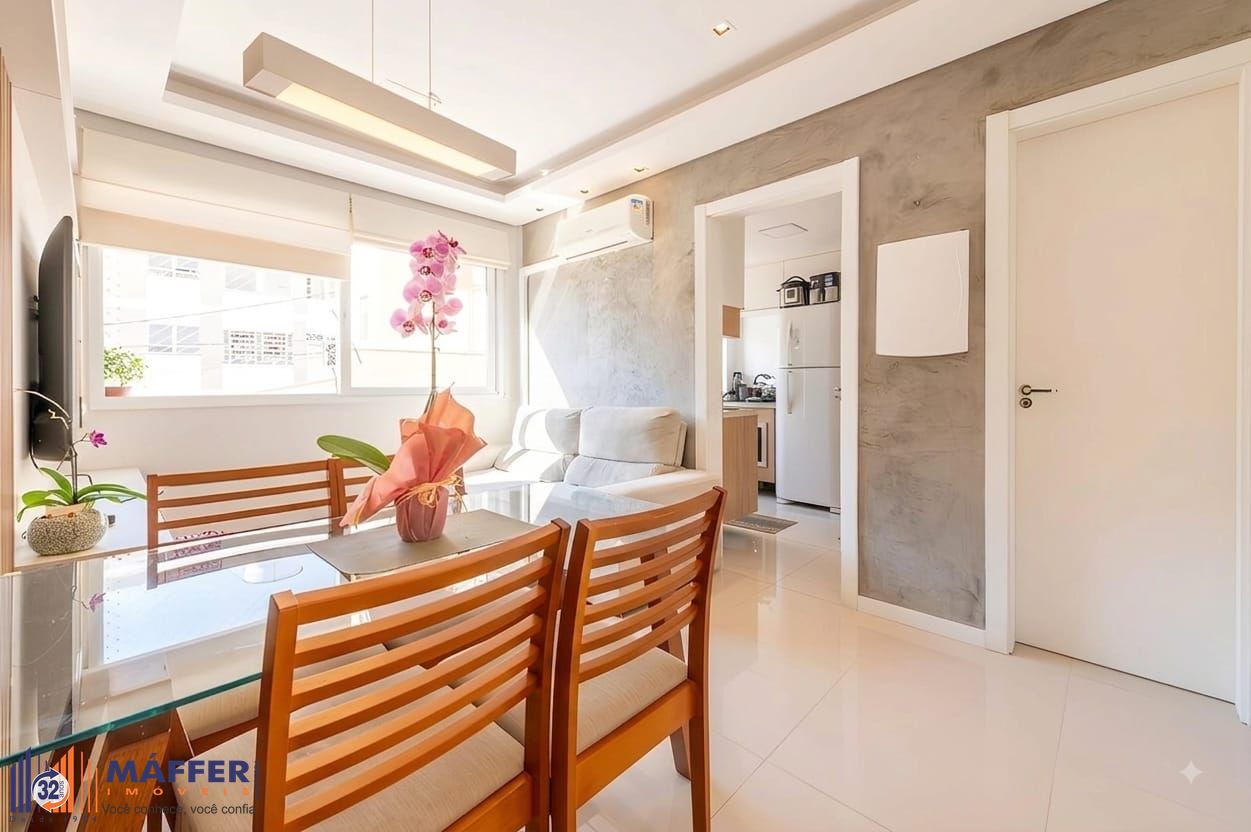 APTO COM 2 DORMITORIOS E BOX, BAIRRO PETROPOLIS