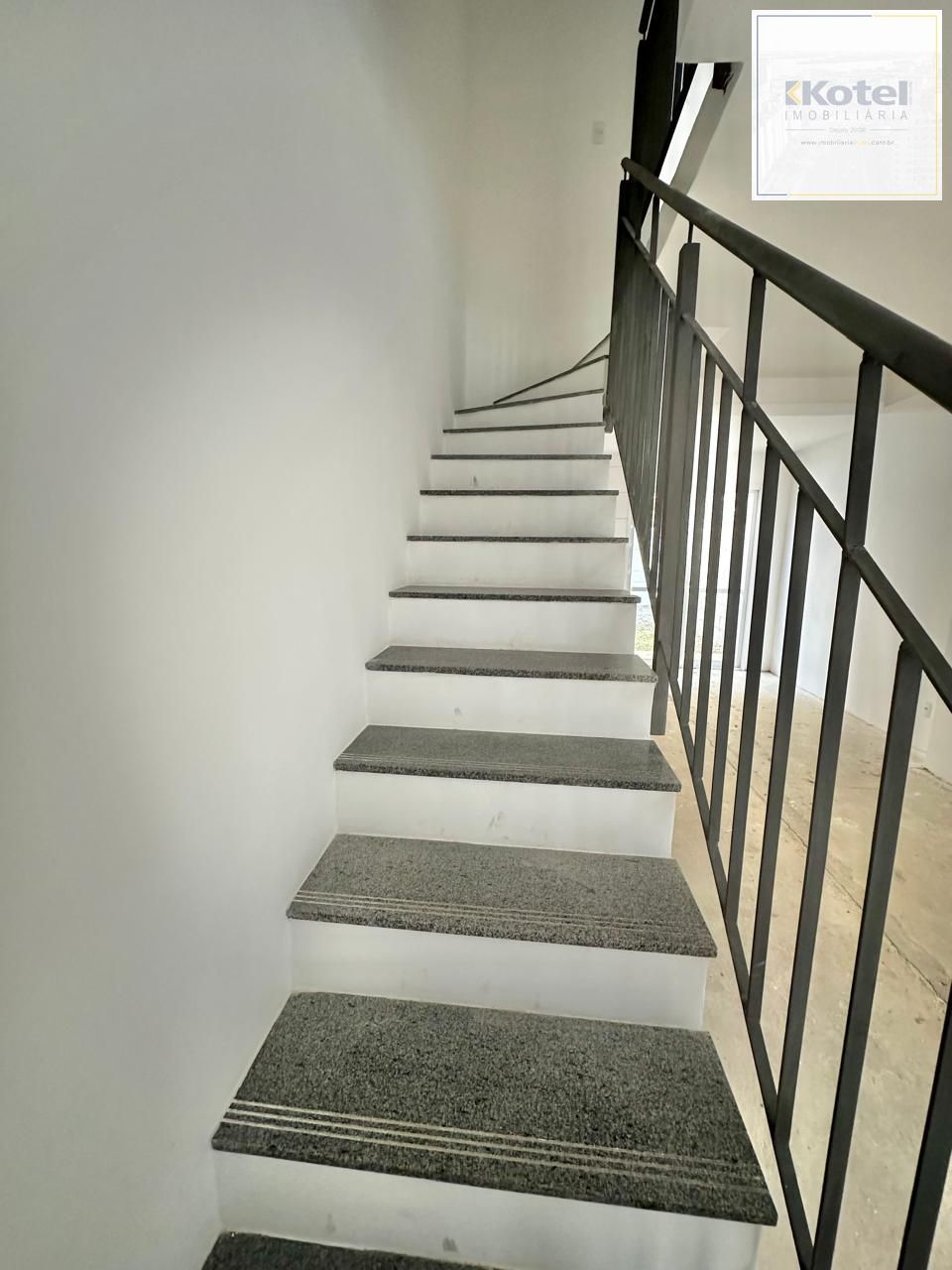 Excelente casa a venda em condomínio fechado no bairro Vila Nova. — foto 2