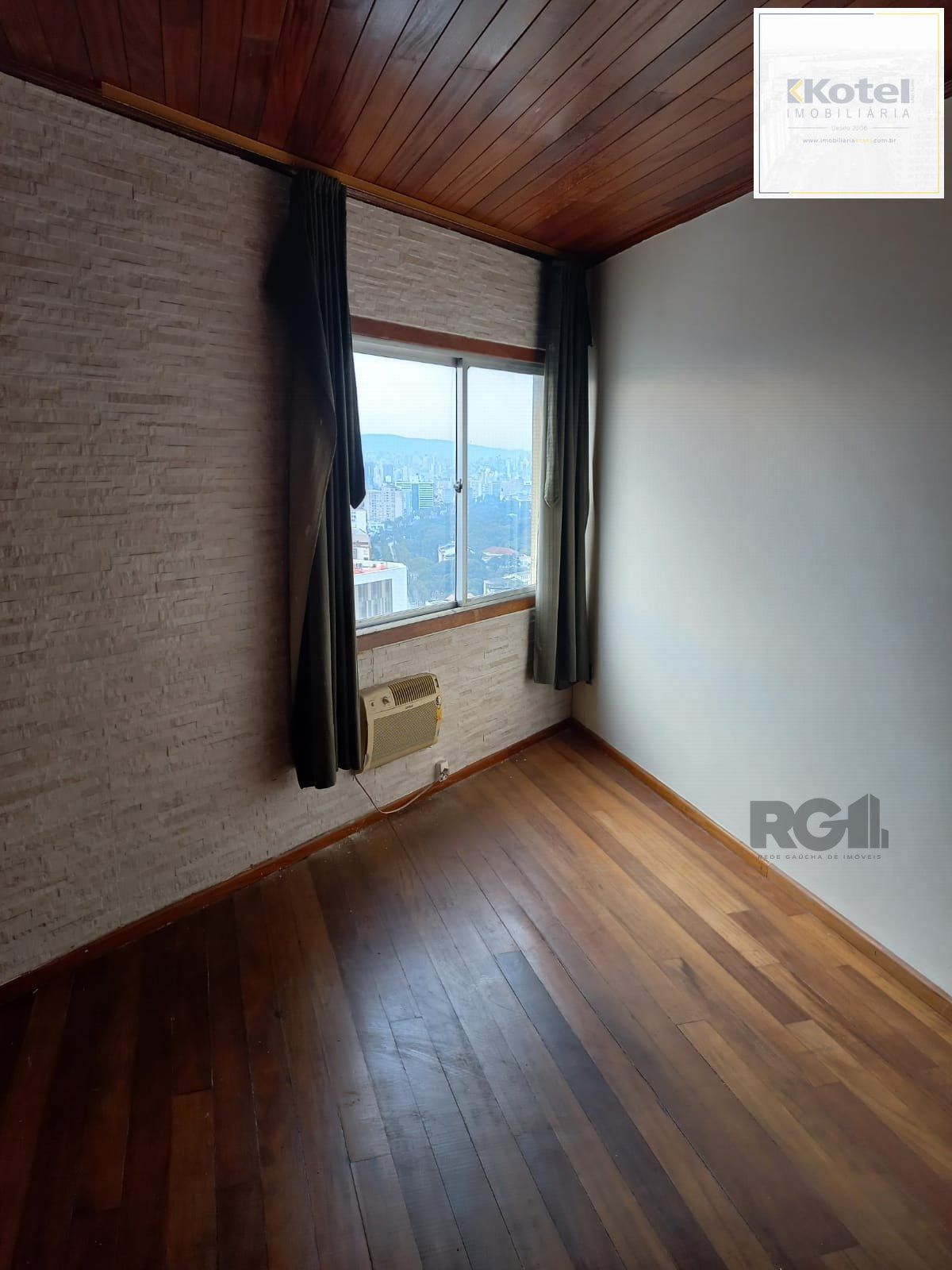 Apartamento de 2 dormitórios no centro venda