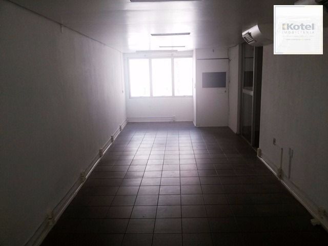 Sala Comercial à venda, 89m², Centro Histórico - Porto Alegre