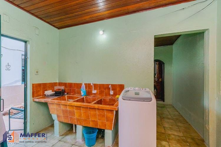 Casa, 6 quartos, 242 m² - Foto 10
