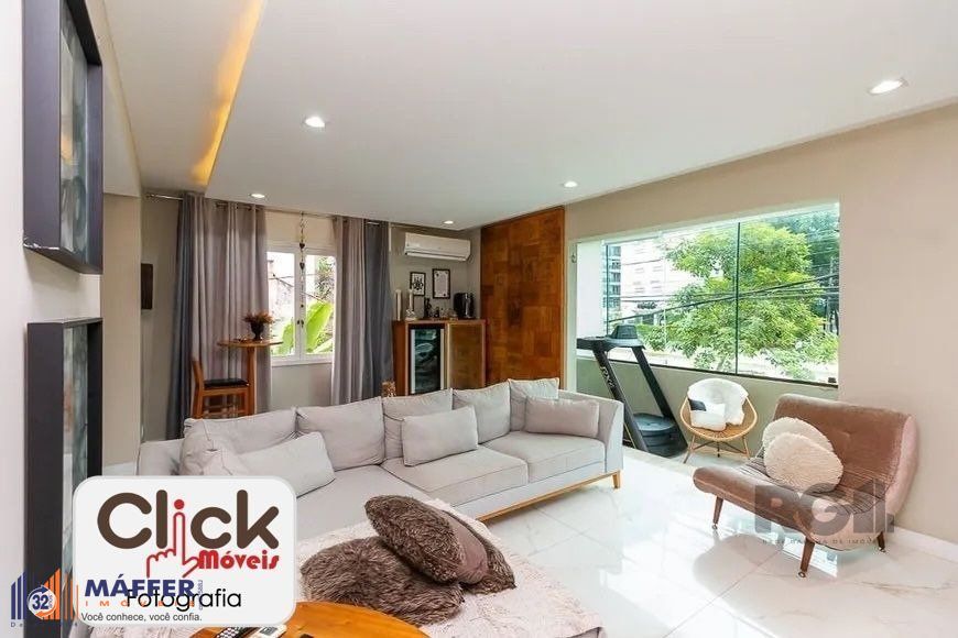 Apartamento 4 dormitórios, sendo 1 suíte, 193 m² de área privativa e 2 vaga(s) de garagem. Localizado na Rua/Av. Carlos Gomes, no bairro Auxiliadora em Porto Alegre.