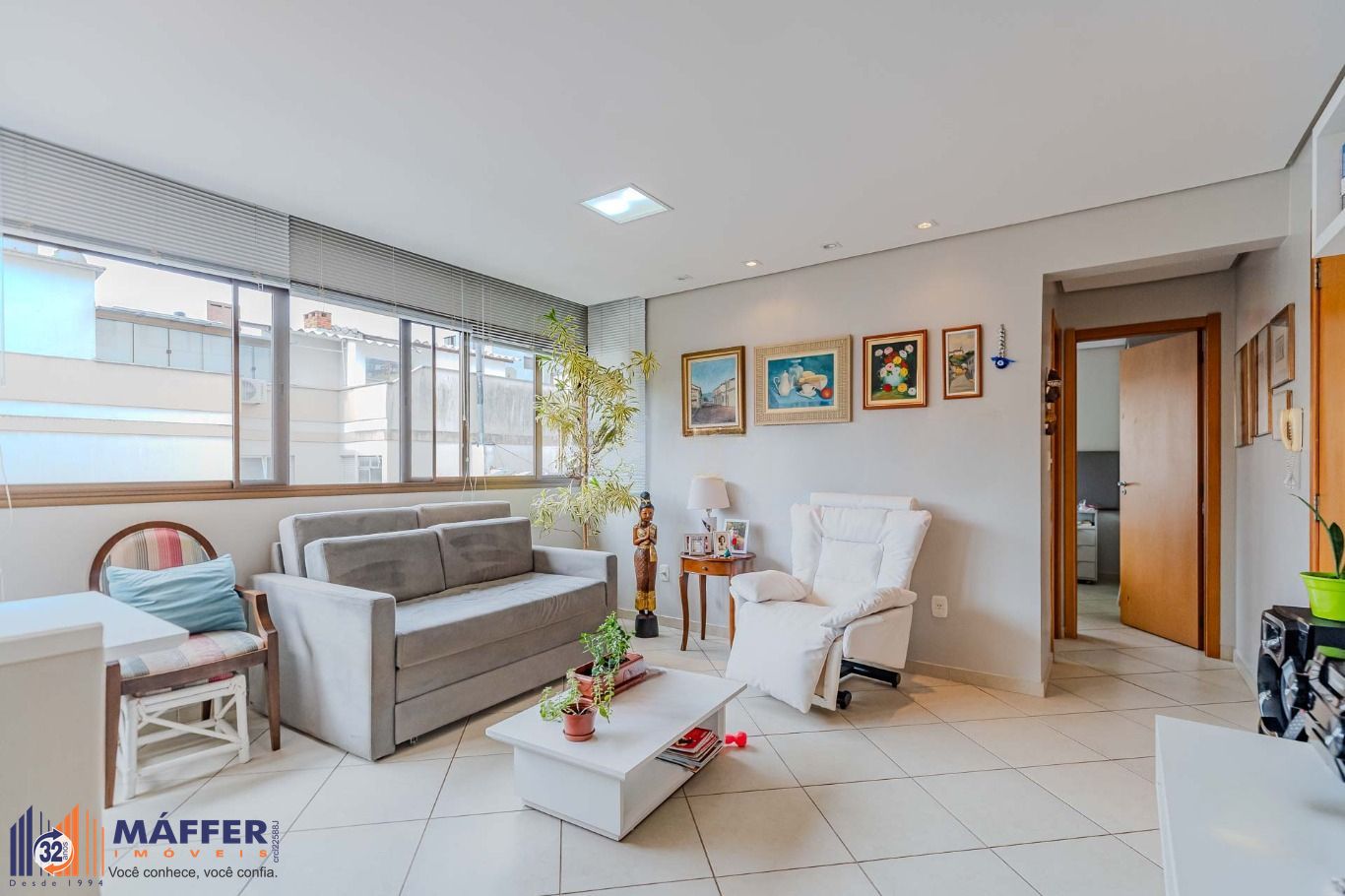 Apartamento com 1 dormitório e 1 vaga de garagem no Bairro Higienópolis