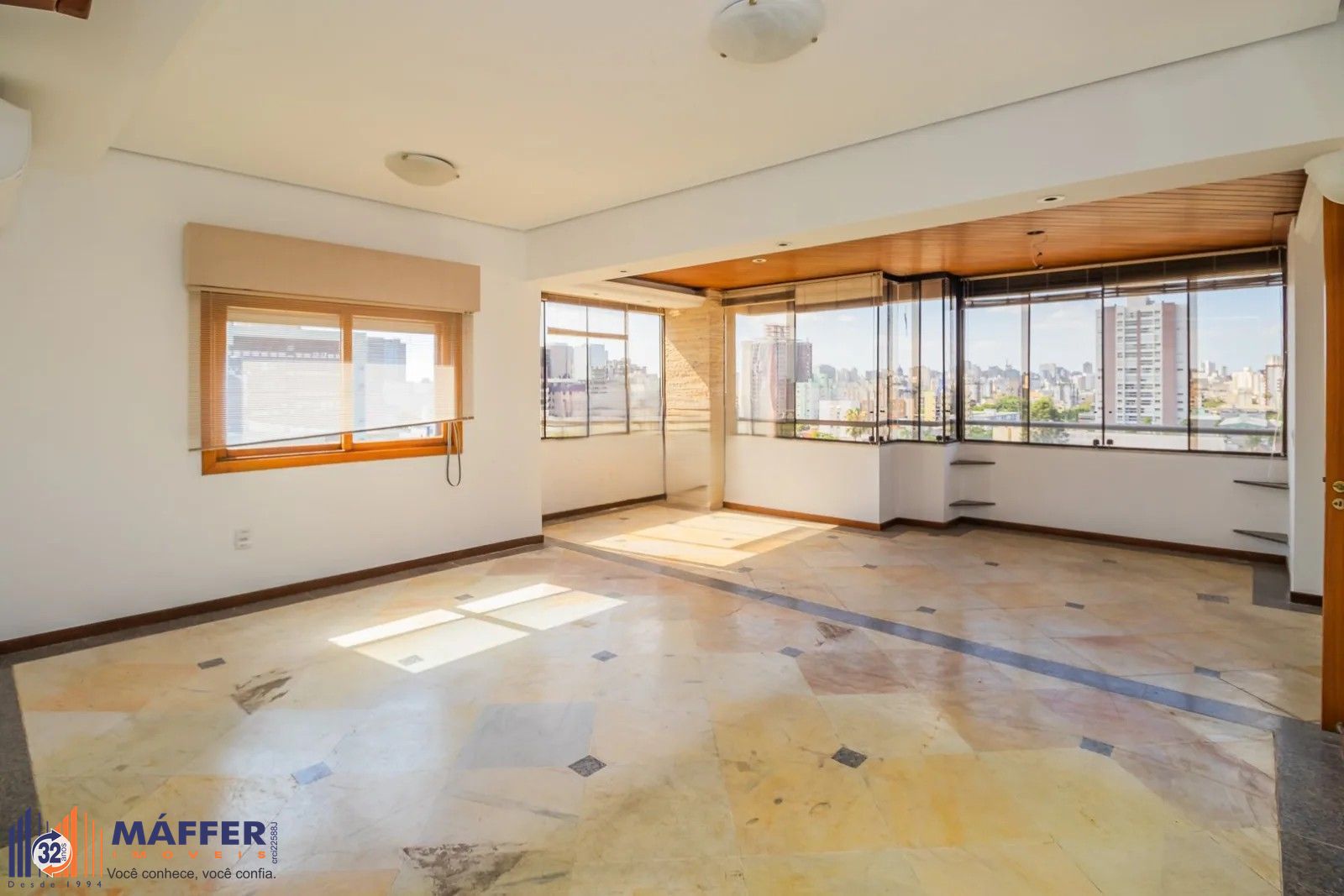 Cobertura, 3 quartos, 262 m² - Foto 2