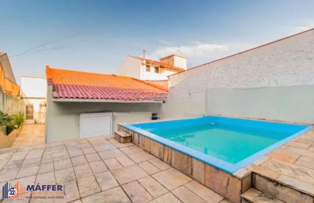 Casa com 3 Quartos e 3 banheiros à Venda, 120 m² por R$ 599 mil