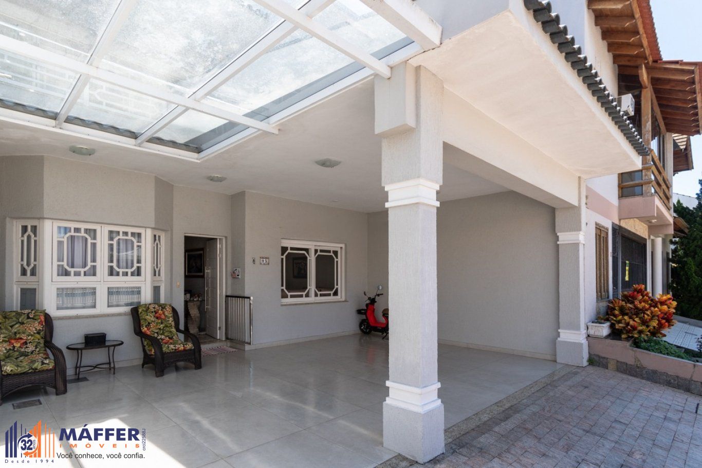 Casa Sobrado de 3 dormitórios com suíte, 2 vagas, piscina e sótão no Ecoville