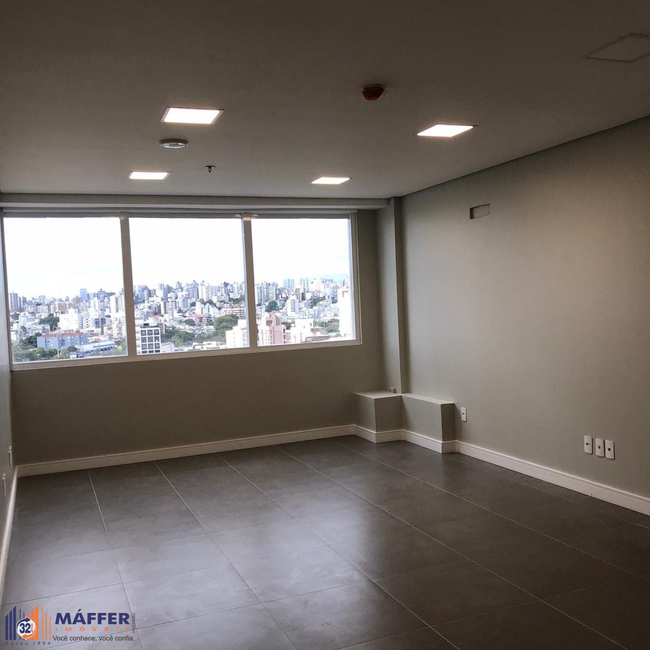 Sala Comercial no Medplex Santana Sala TRE3289, à venda, 38 m², Santana - Porto Alegre — foto 2