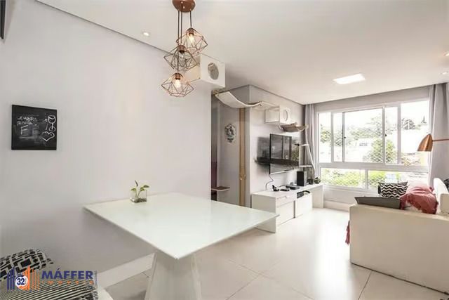 Apartamento 2 dormitórios, 1 suíte, 1 vaga e churrasqueira na Bento Gonçalves.