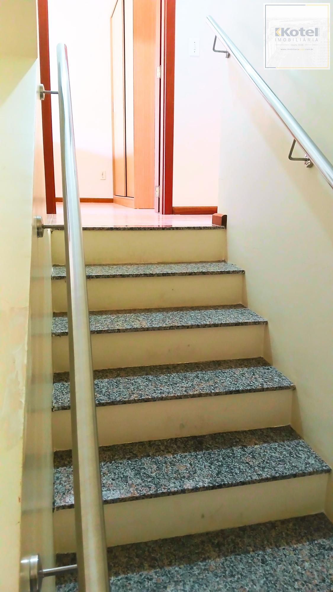 Casa aconchegante com 3 dormitórios, piscina e lareira — foto 5