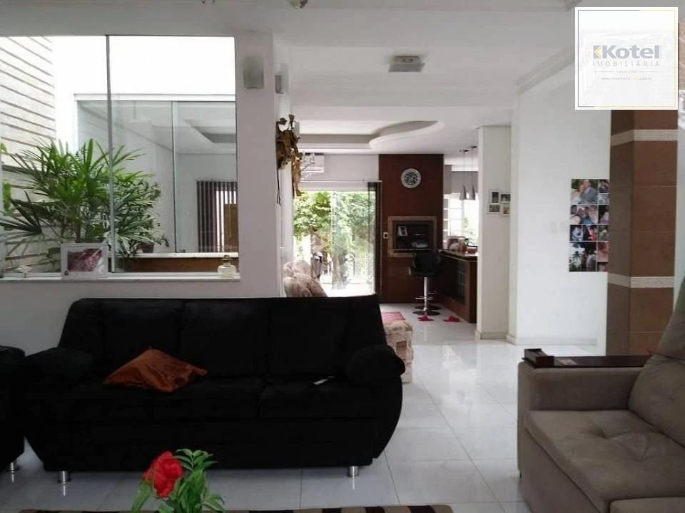 Casa em Condomínio com 3 quartos, 1 suíte e 288m² à venda no Ecoville. — foto 3