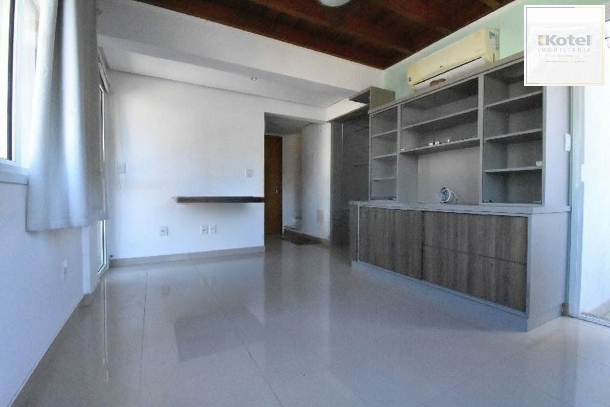 APARTAMENTO 2 DORMITÓRIOS COM 1 VAGA E SACADA COM CHURRASQUEIRA — foto 4