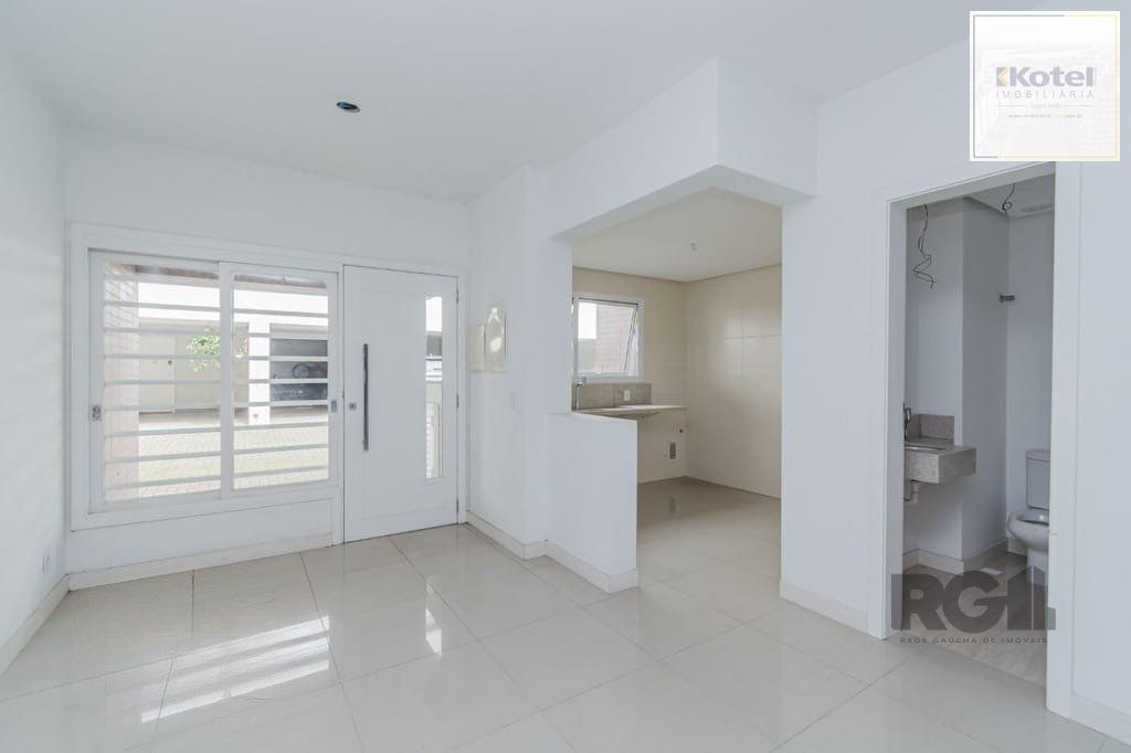 Excelente casa em condomínio de 251m² com 3 suítes e elevador! — foto 2