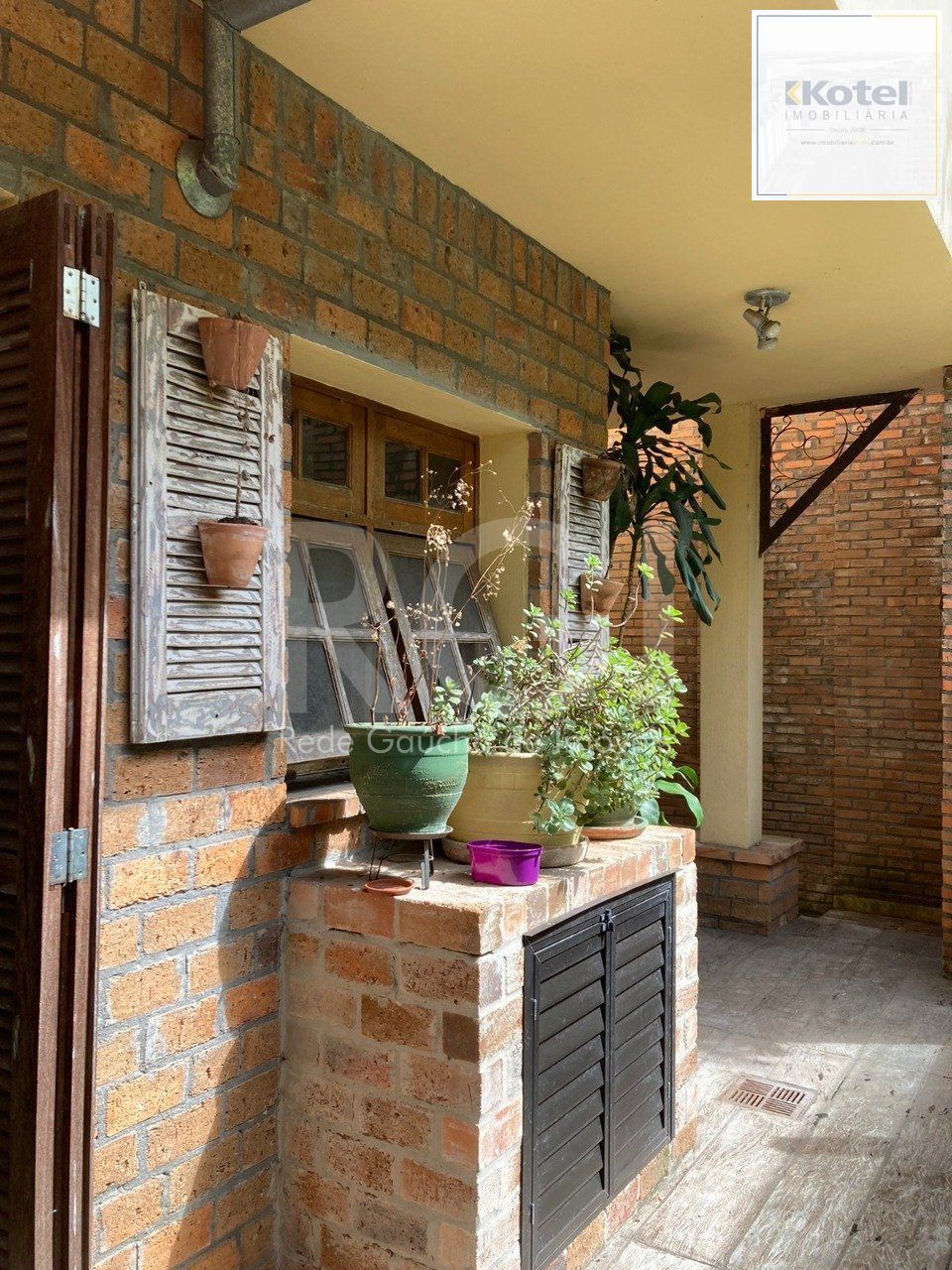 VARANDA-COM-PLANTAS