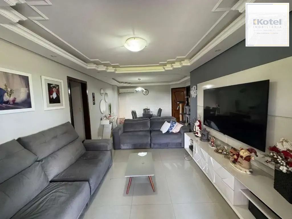 Apartamento 3 dormitórios, 131m² privativos 2 vagas, elevador -Jardim Planalto