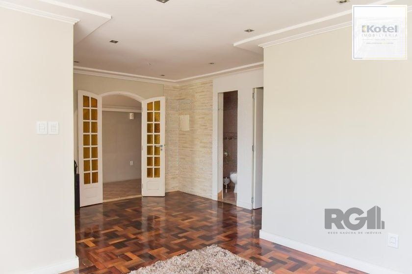 Casa de 197m² - 5 dormitórios, 3 vagas no bairro Rubem Berta — foto 2