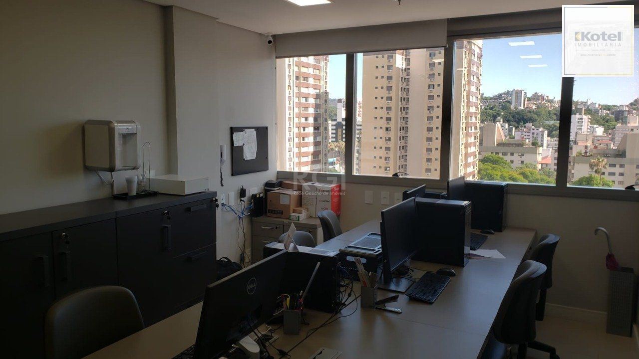 Sala comercial com vista para o Guaíba no Getúlio Vargas Prime Office.