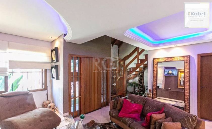 Casa para Venda - 336m², 4 dormitórios, sendo 1 suites, 2 vagas - Camaquã — foto 5