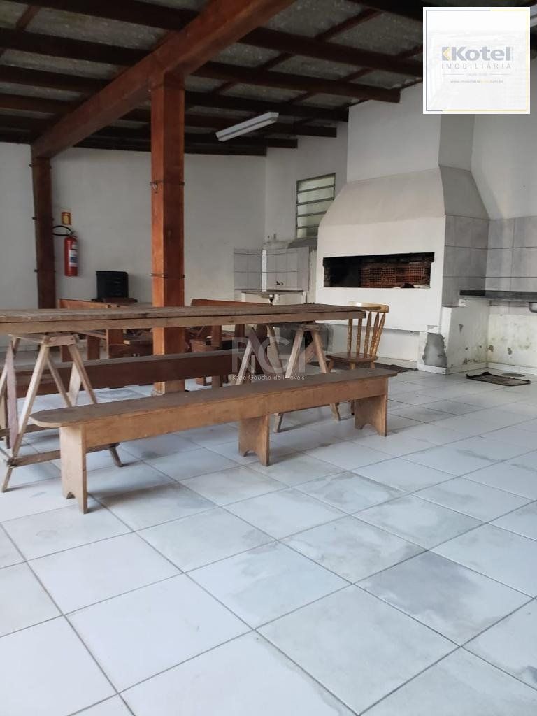 Apartamento JK , 28m², 1 dormitório, vaga - Bom Jesus, uma quadra da Protásio