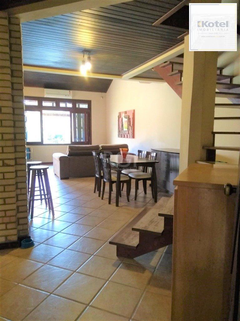 Casa para Venda - 219m², 3 dormitórios, sendo 1 suites, 4 vagas - Menino Deus — foto 5