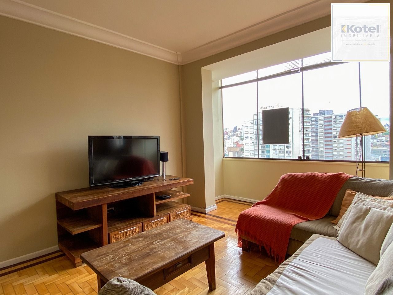 Apartamento 3 dormitórios, com linda vista, em frente ao Hospital de Clínicas — foto 3