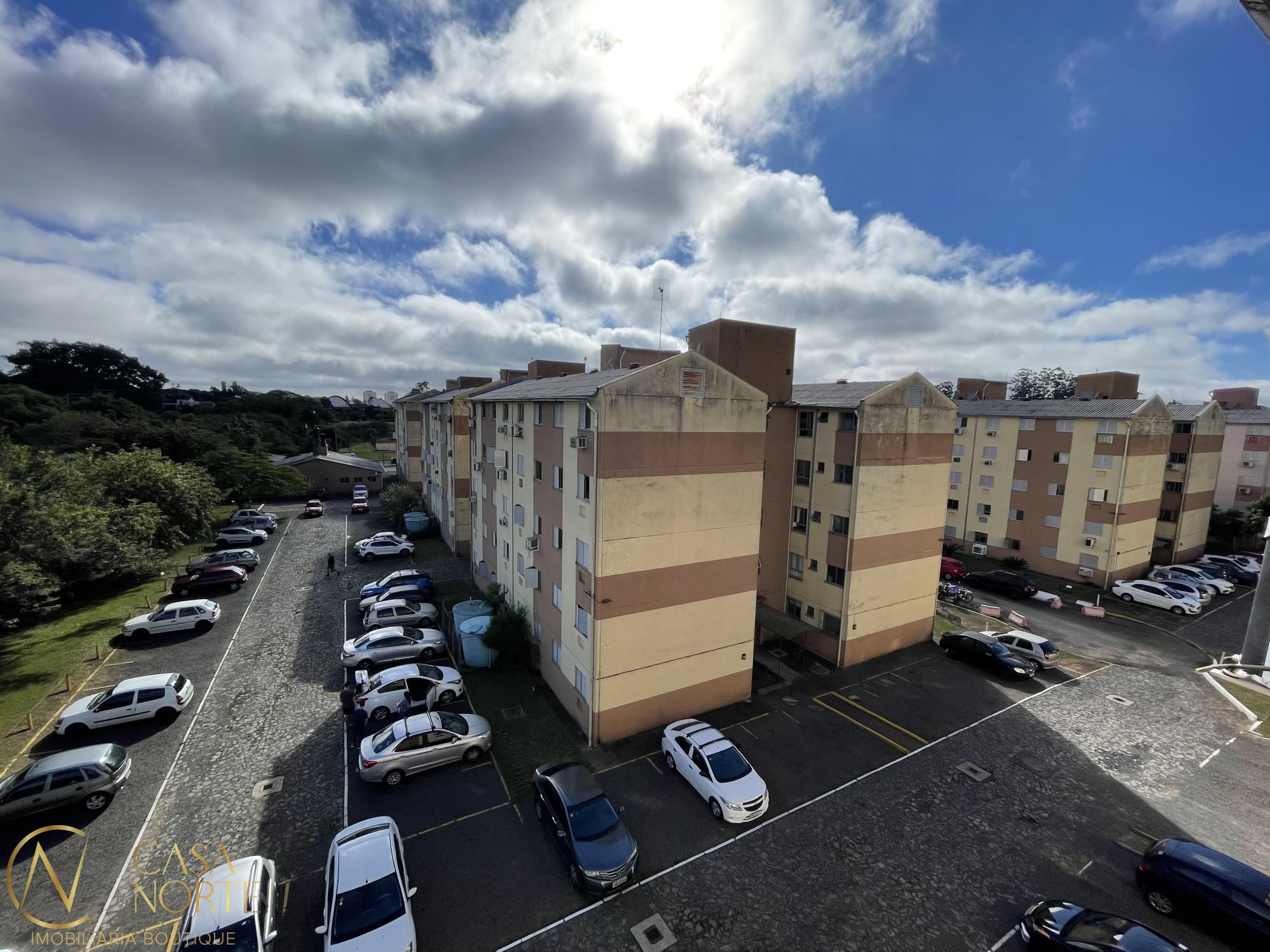 Apartamento à venda com 2 quartos, 40m², 1 vaga, Rua Paulo Renato Ketzer de Souza no bairro Rubem Berta em Porto Alegre