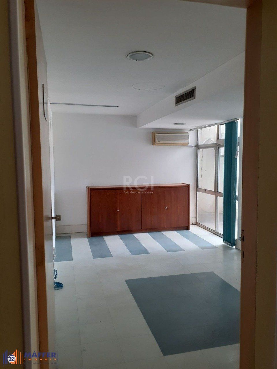 Sala Comercial, à venda, 96 m², Bom Fim - Porto Alegre — foto 3