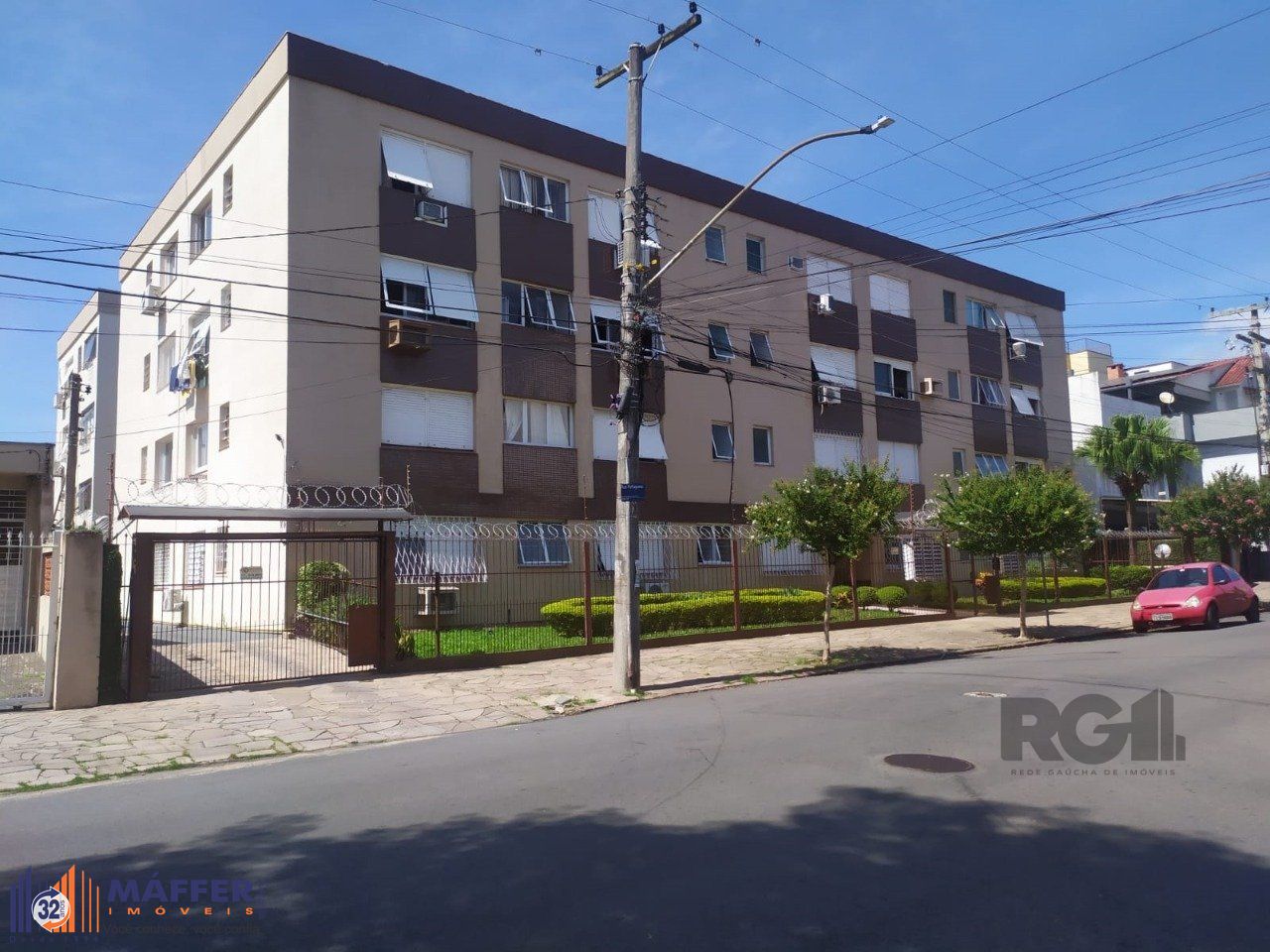 Vende Apartamento no Bairro Partenon em Porto Alegre