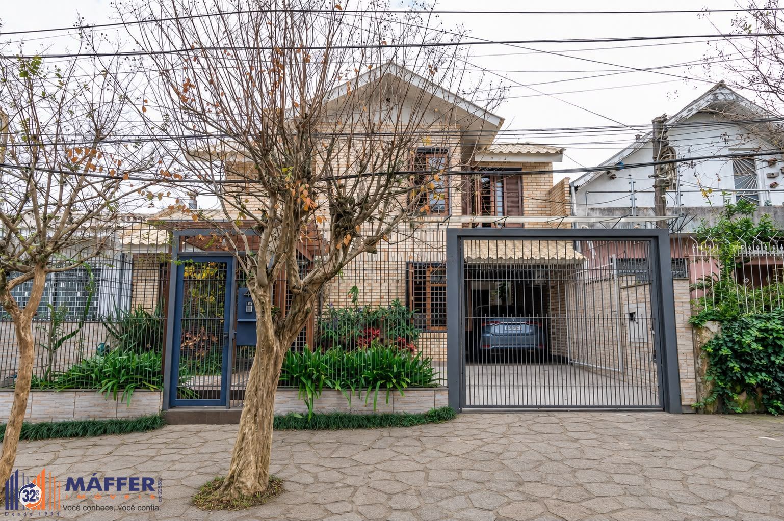 Casa à venda em Ipanema com 5 quartos, 2 suítes e piscina
