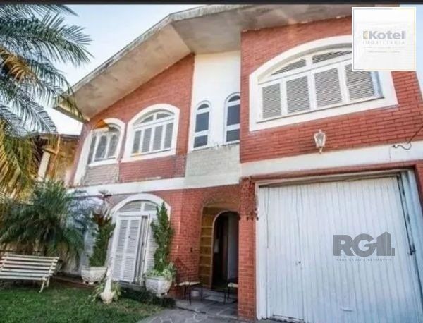 Casa sobrado no bairro Tristeza de 4 dormitórios 3 vagas DESOCUPADA — foto 2