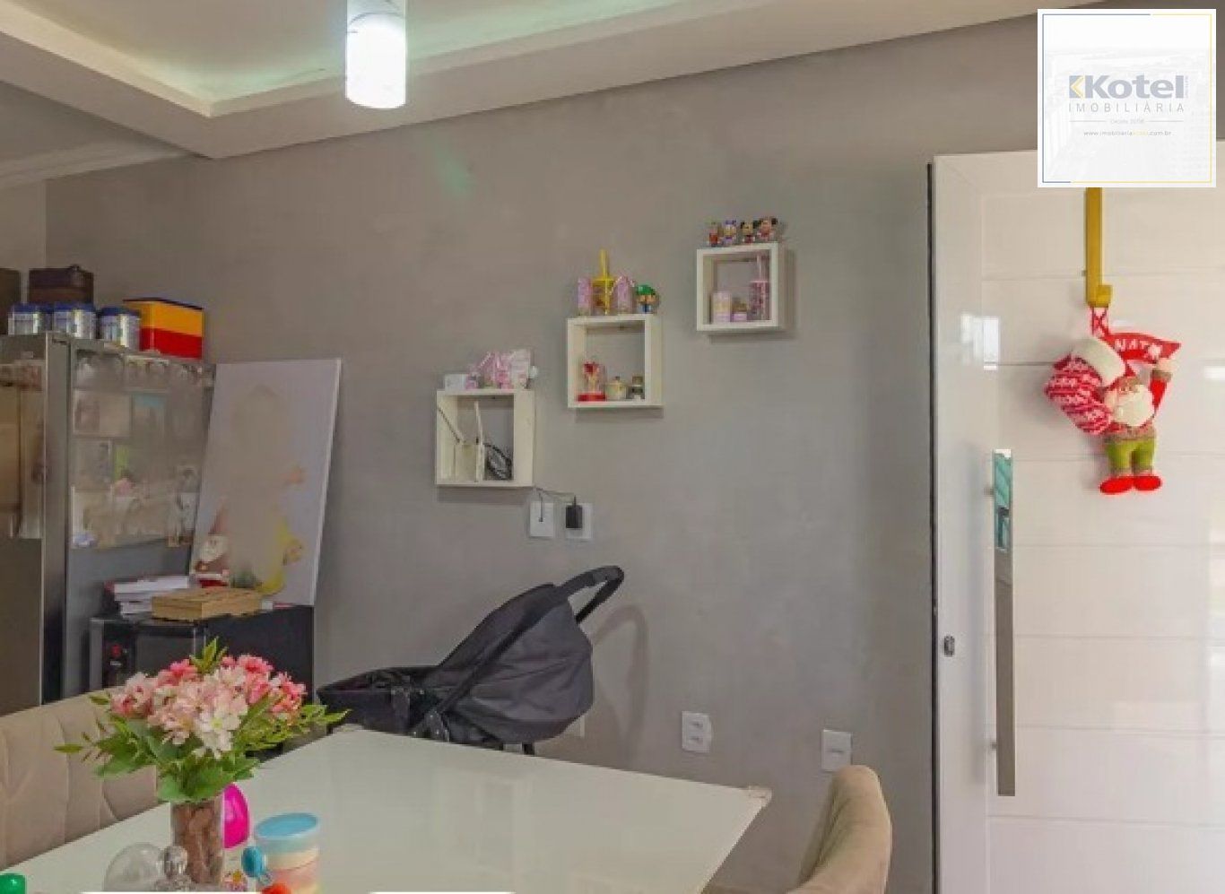 Casa de 2 Quartos e 1 vaga de garagem em Canoas.