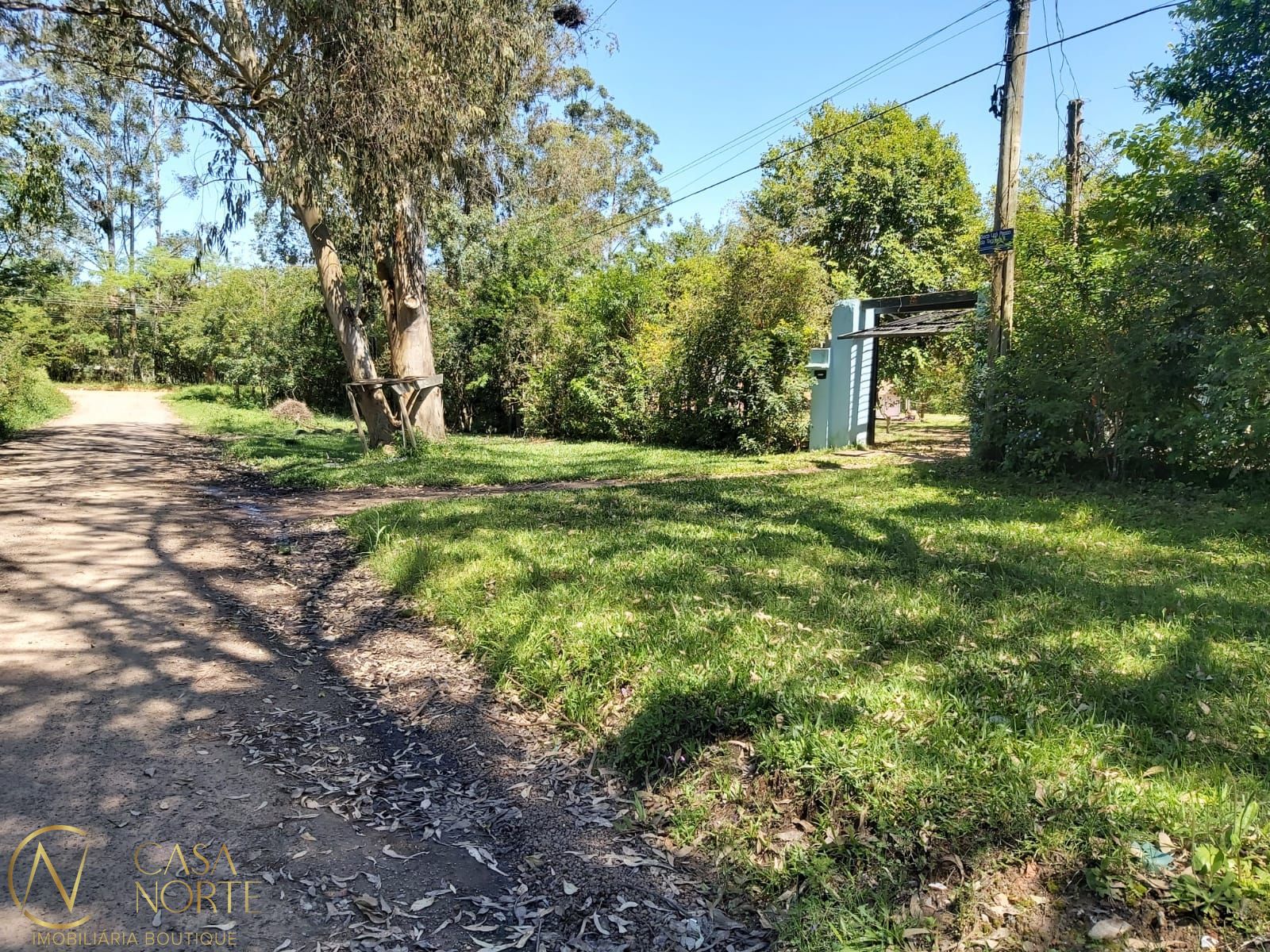 Casa à venda com 2 quartos, 100m², Beco Passo da Taquara no bairro São Caetano em Porto Alegre