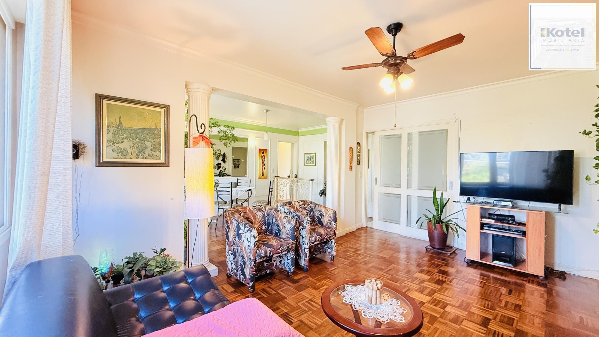 Apartamento com 3 quartos, 1 suíte,  à venda na Avenida Doutor Nilo Peçanha, 1121, Três Figueiras, Porto Alegre