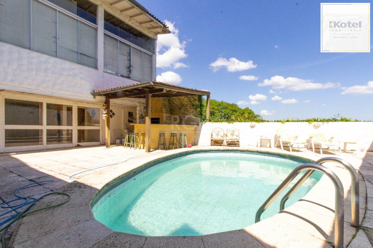 Casa para Venda - 422m², 6 dormitórios, sendo 2 suites, 5 vagas - Vila Assunção