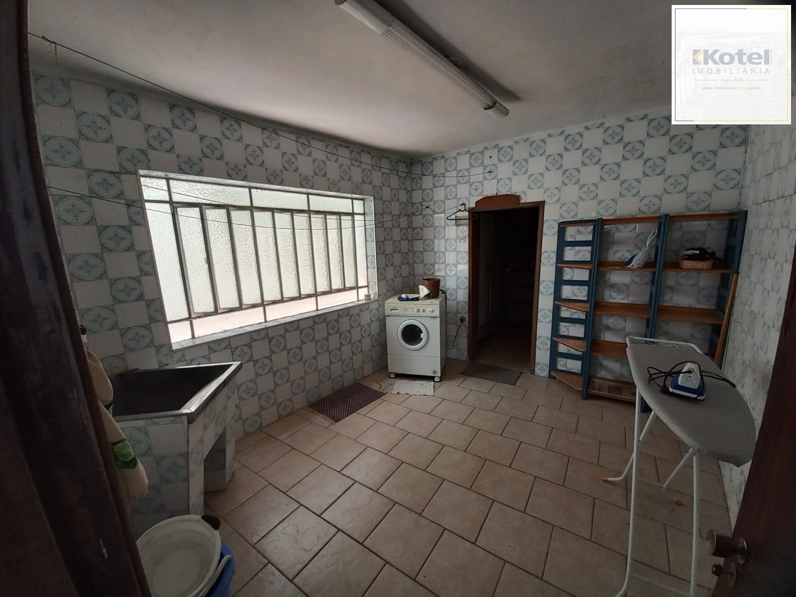 Casa Completa com Piscina, Escritório e 6 Dormitórios