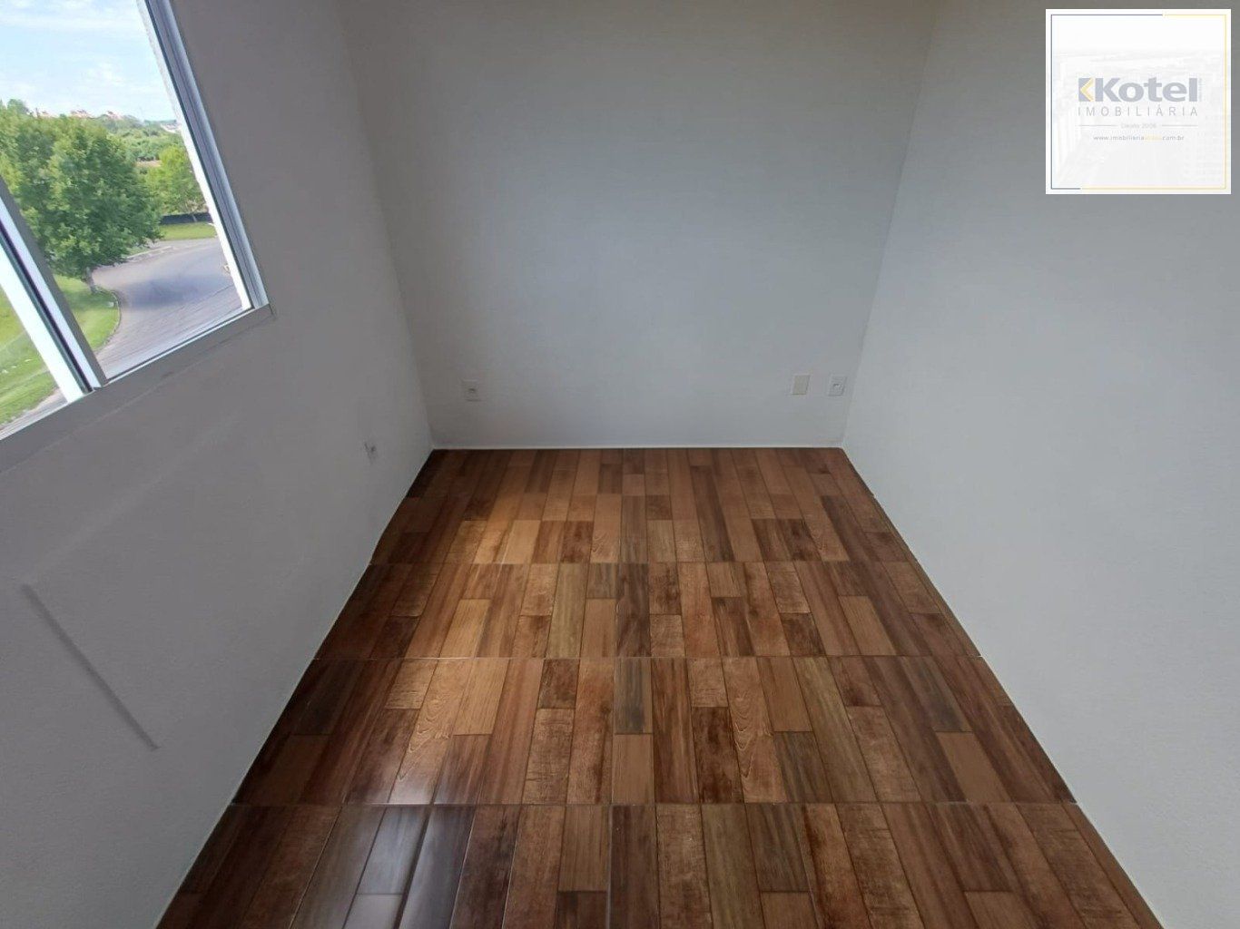 Apartamento de 2 dormitórios e 1 vaga de garagem no Bairro São José em Canoas.