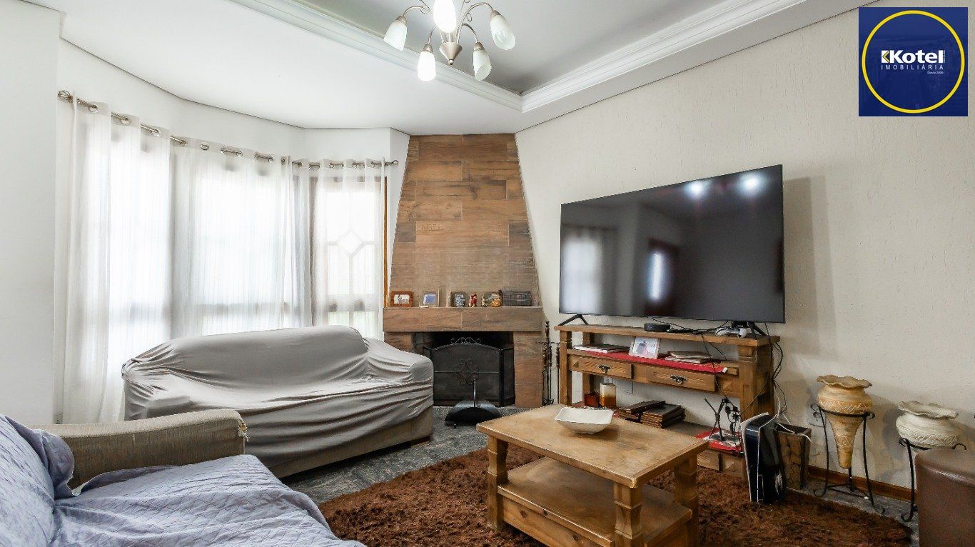 Casa em Condomínio com 4 quartos, 1 suíte e 300m² à venda em Ecoville.